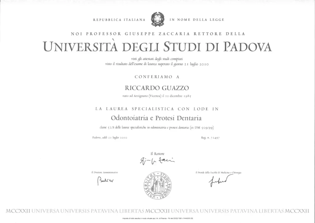 Laurea Specialistica con Lode in Odontoiatria e Protesi Dentaria