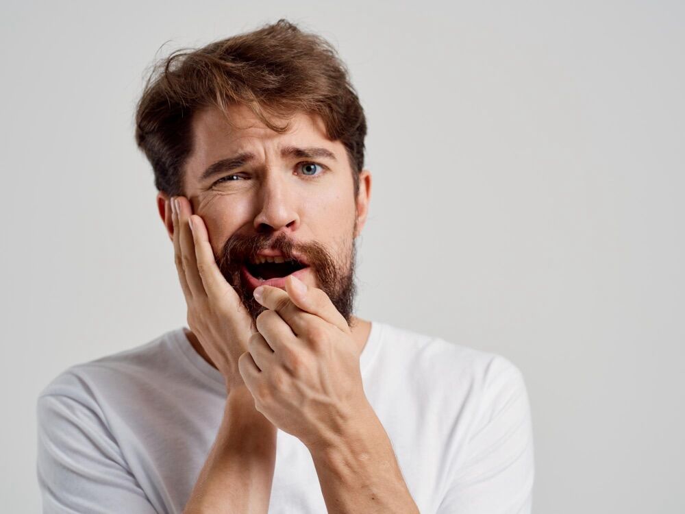 Togliere il dente del giudizio fa male? Cosa si sente davvero durante l’estrazione 1 togliere il dente del giudizio fa male